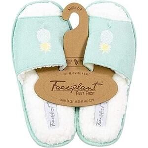Faceplant Dreams Pineapple Vegan Suede Fluffy Slipper -- (Small 5/6), Aqua NWT